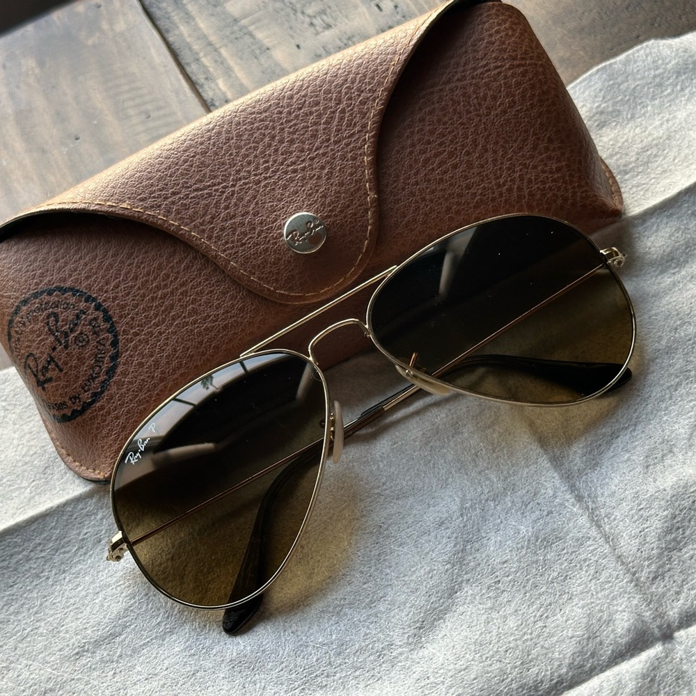 Good condition! ray ban polarized sunglasses